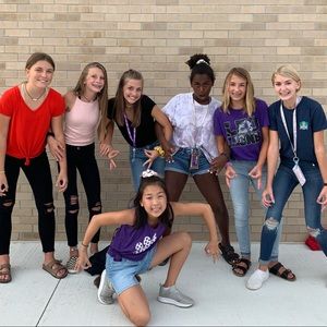 Meet your Posher, Chloe